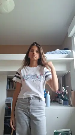 brune fan de Jennie