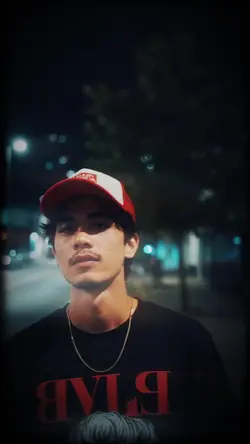 Swipe-in Street Swagger
