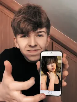 Trend Cracked phone