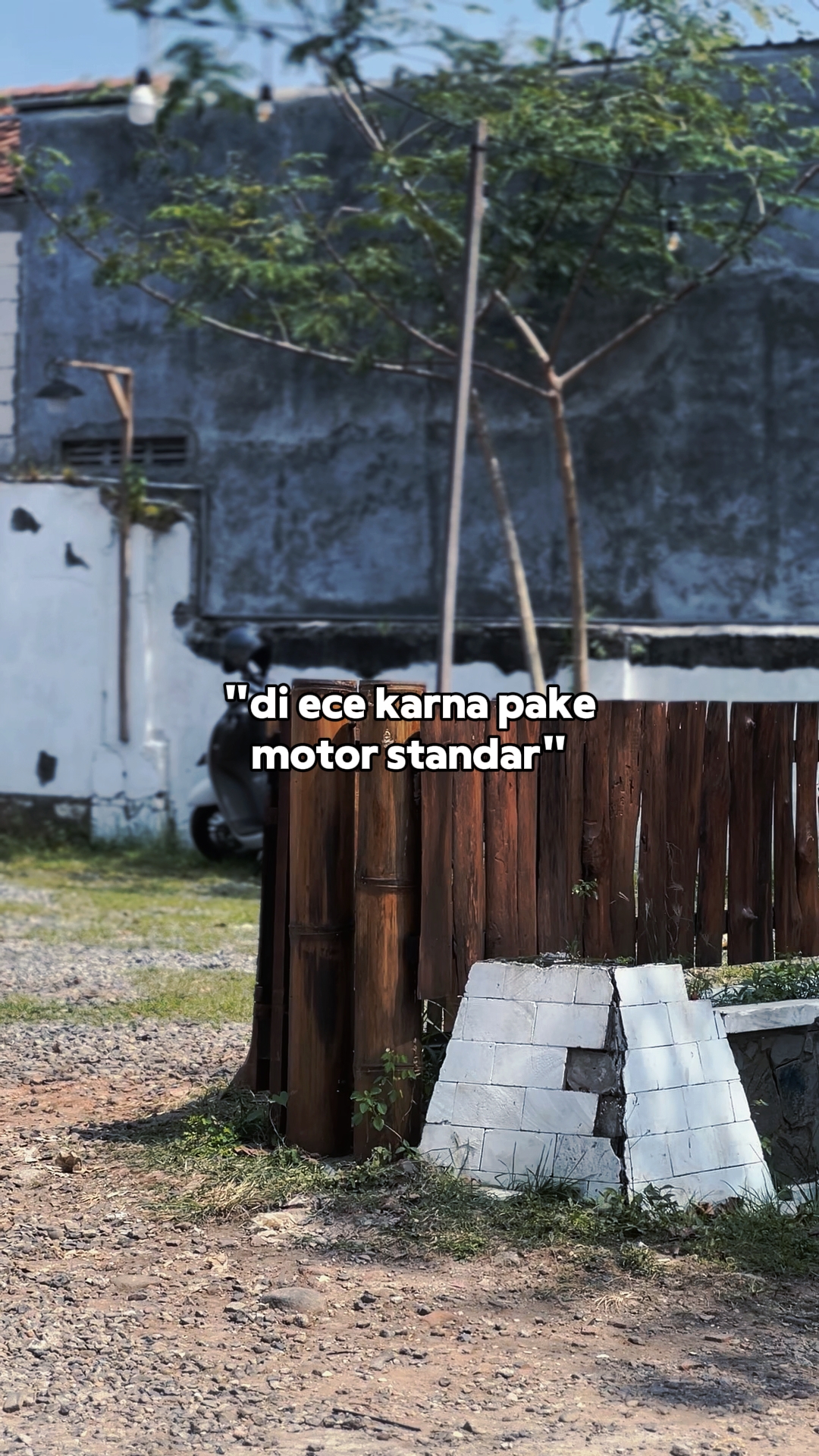 Text Bisa Diganti