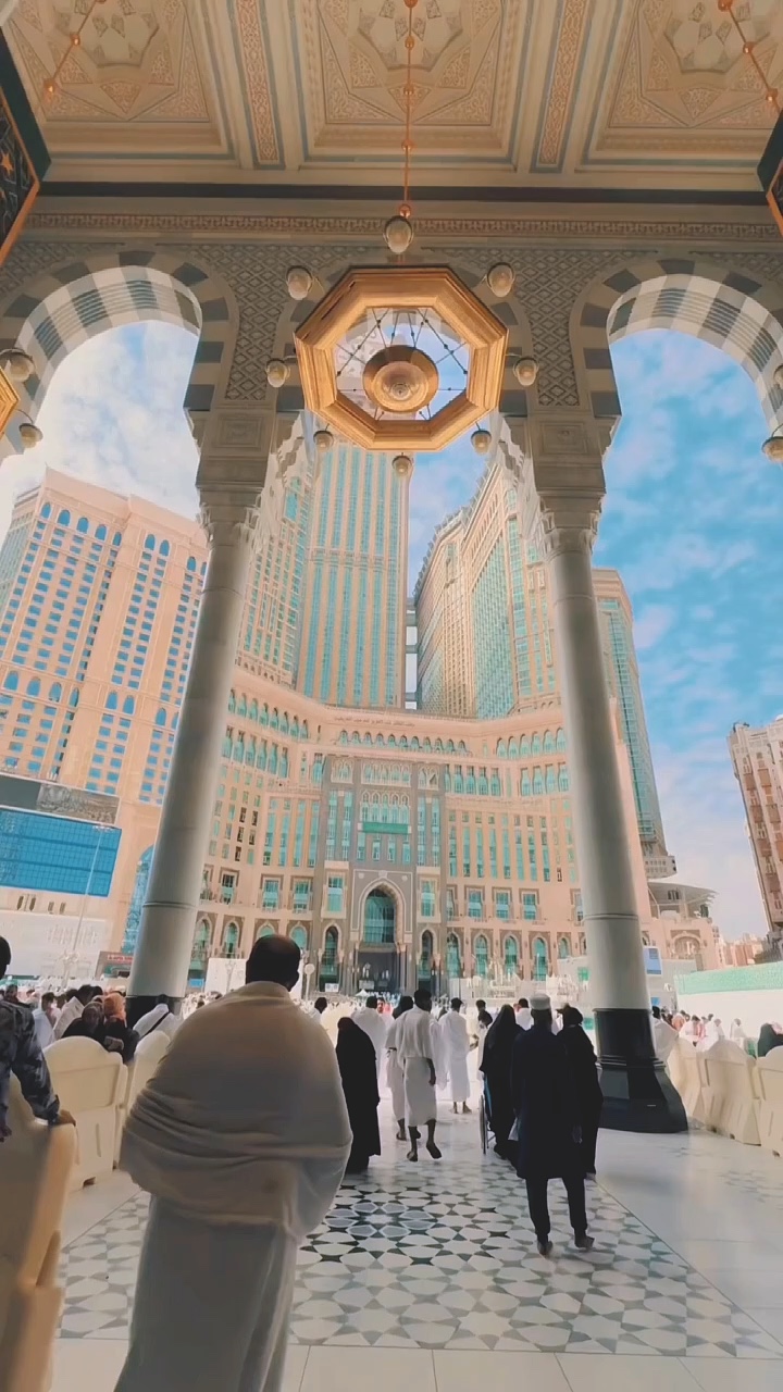 Cinematic mekkah