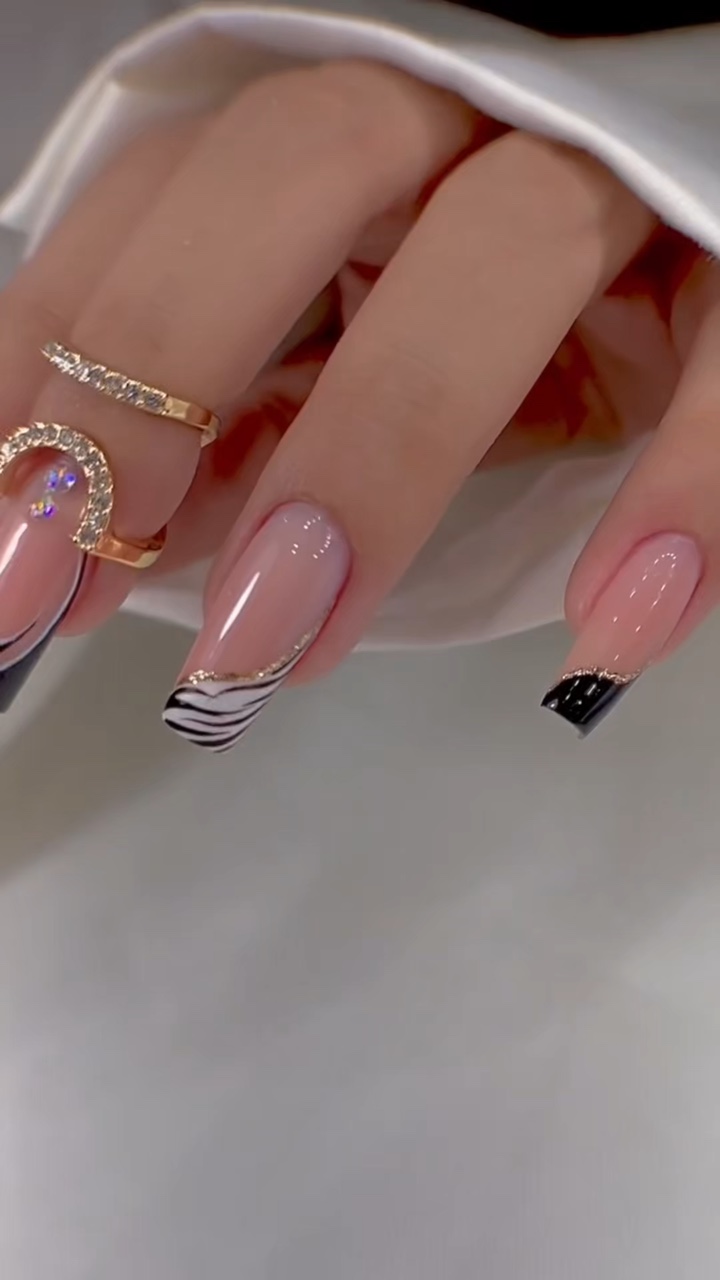NAILS