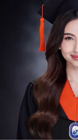 GRADUATION PICTURE