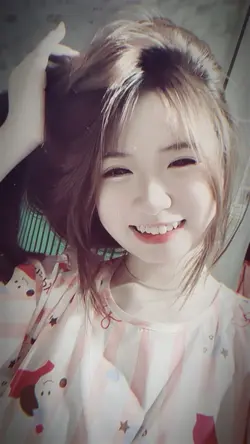 2 ẢNH GIẬT GIẬT CUỐN