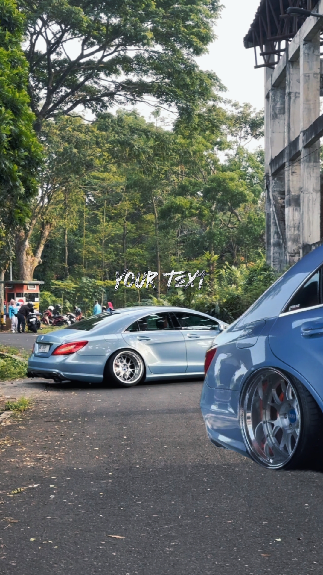 MONTAGE PRIDE CAR