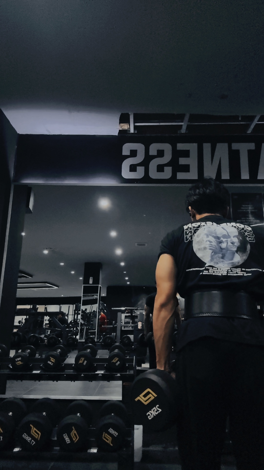 Deje caer el gimnasio con saxo 1 video