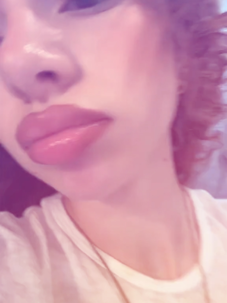 ella chica atractiva