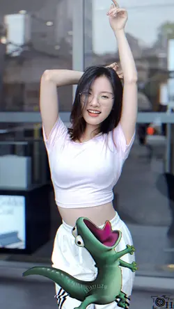 ခေတ်စားနေတာ