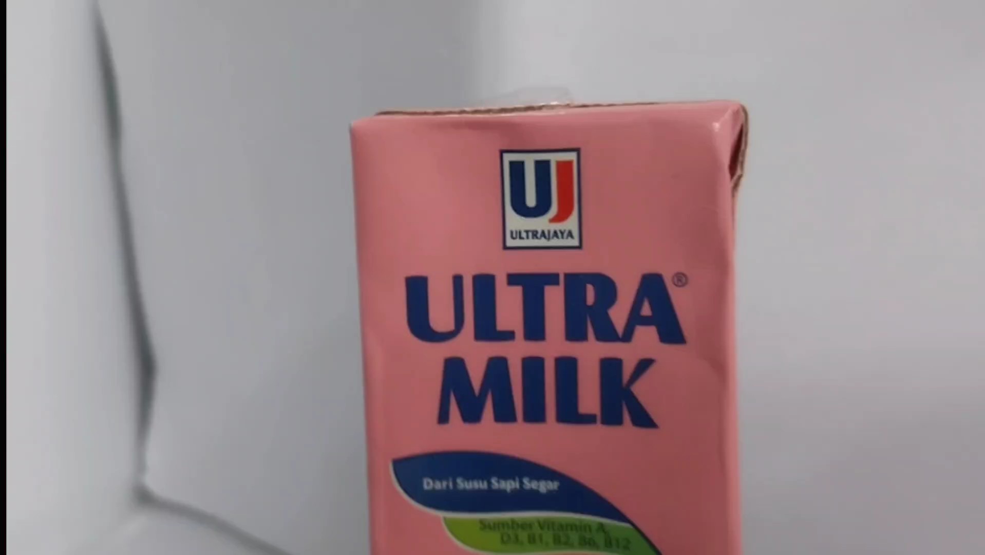 iklan ultara lait