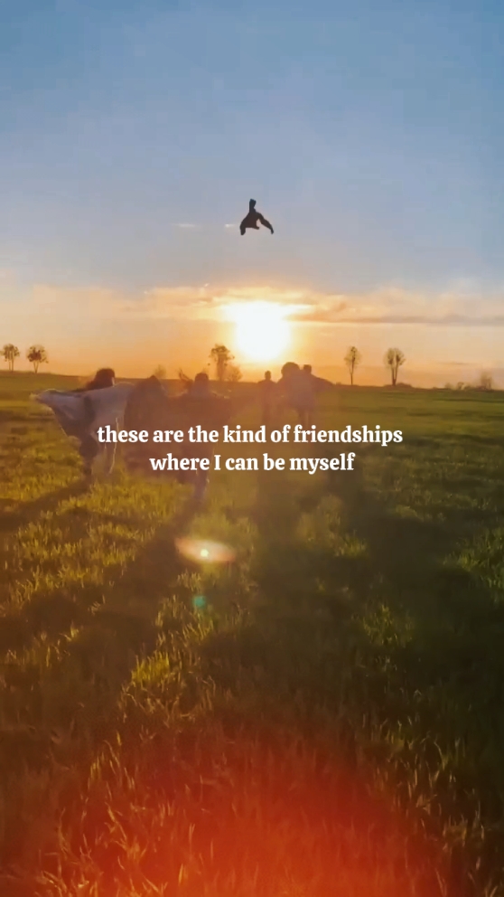  FRIENDSHIPS