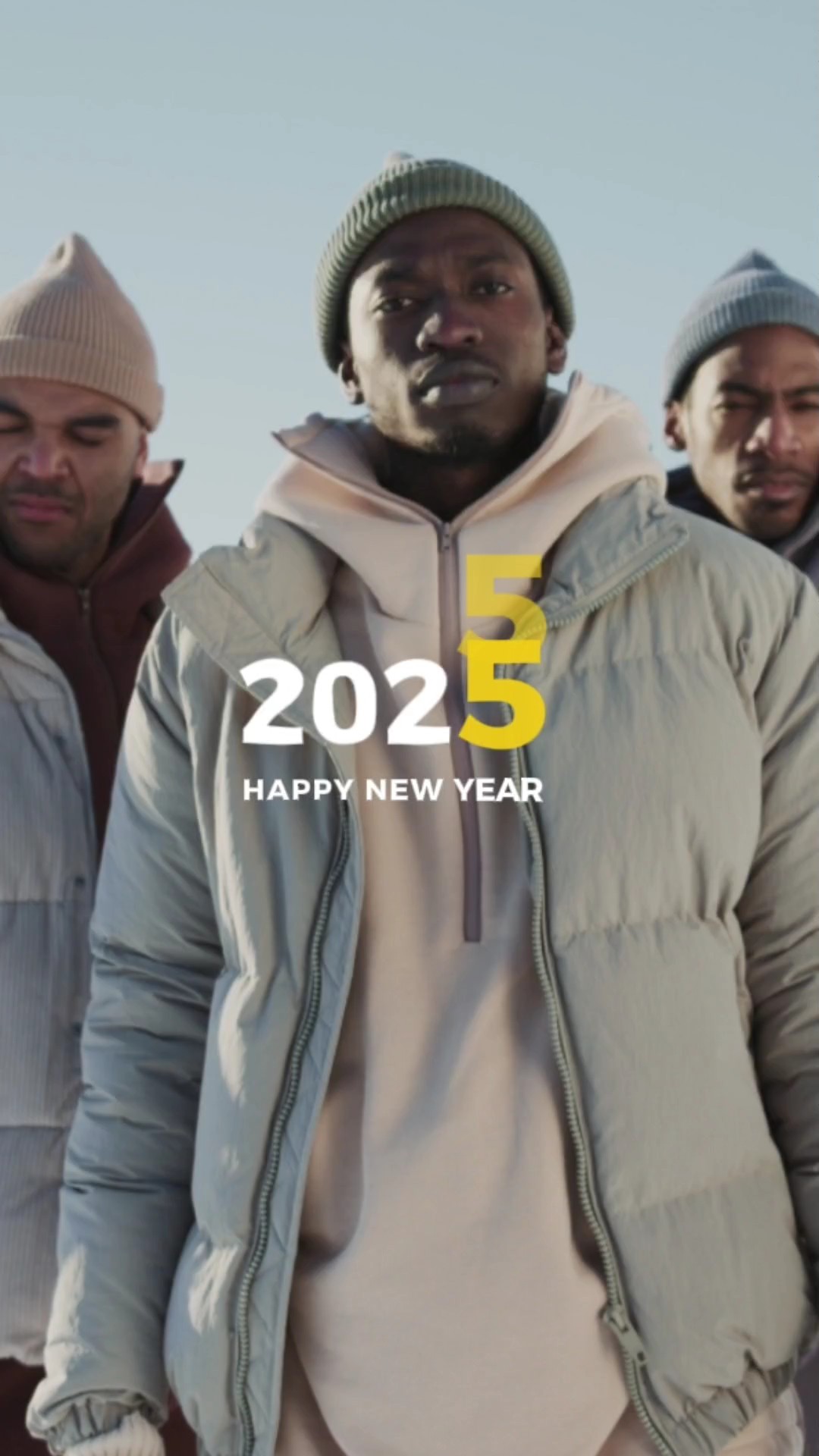 C2B Creative Intro New Year Countdown Fashion
