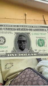 Money pon mi brain 