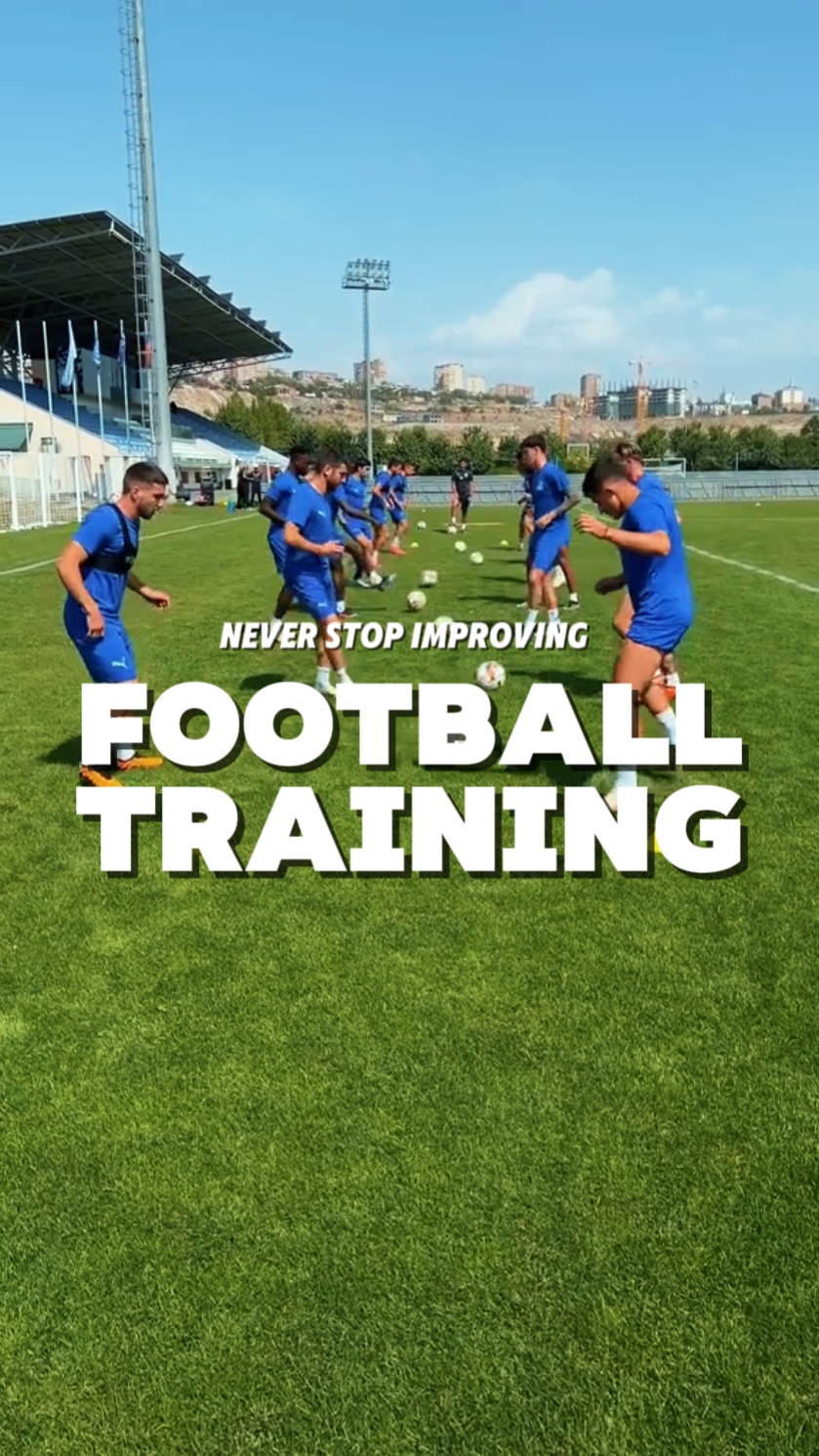 ENTRENAMIENTO DE FÚTBOL