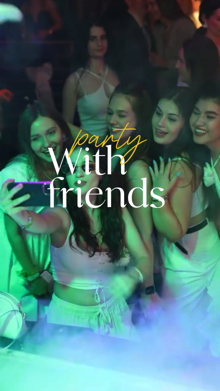 Amigos de fiesta con