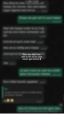Texting fav person 🫰🏼