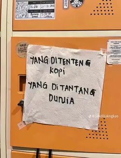 Yang di tenteng kopi