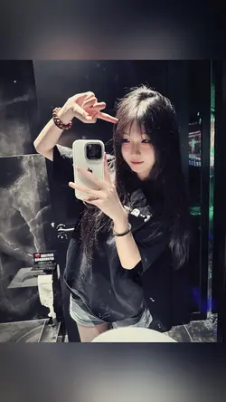 1 Pic + Màu xinh