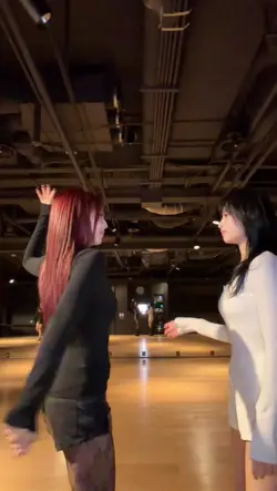 chiquita/ahyeon faca