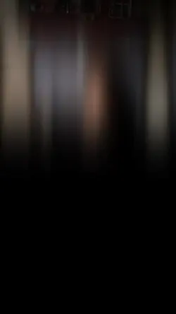 一開燈光就炸的那一刻