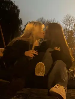 Lesbian couple!