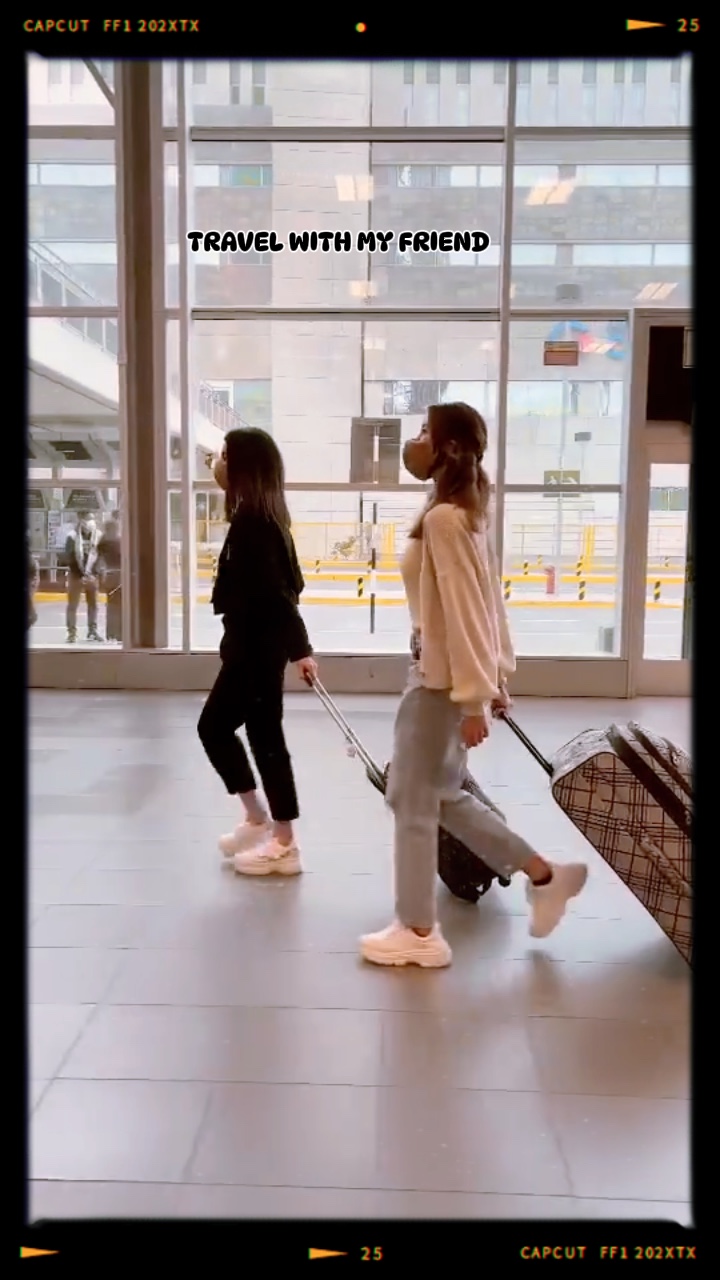 Travel with my frien