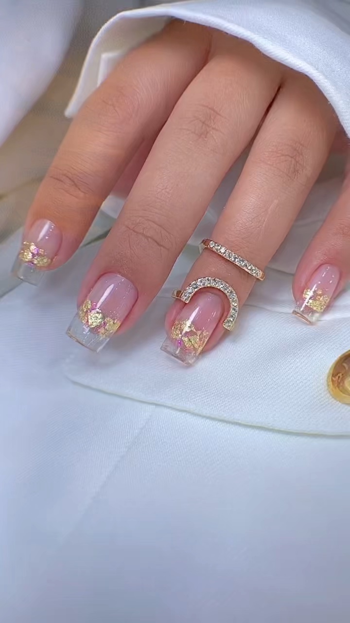 UÑAS