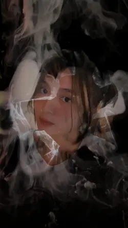 BROKEN GLASS EFFECT