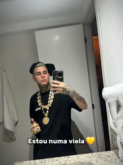 Estou numa viela