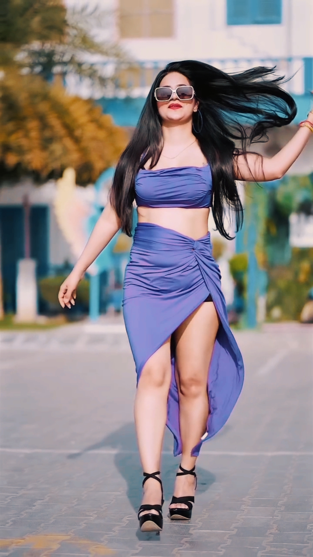 Ek Ladki Instagram 