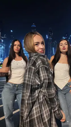 TAKA LA DENTRO