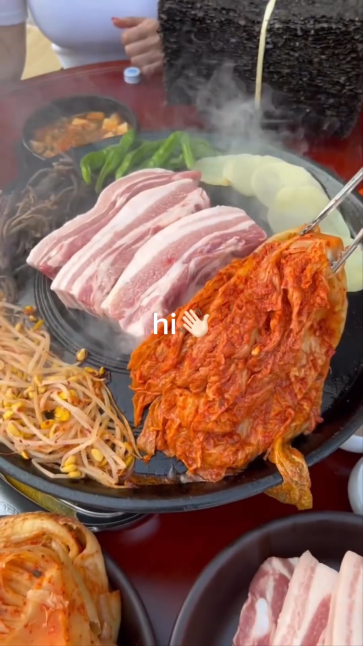Food vlog