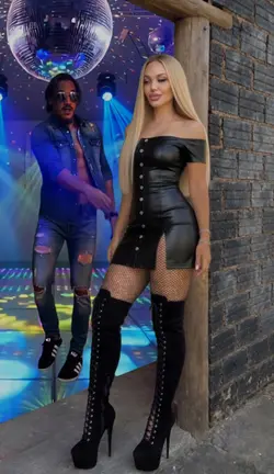 Window party dance 