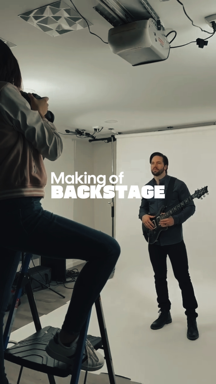 ARRIÈRE-STAGE