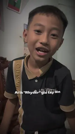Ai là rhyder giơ tay