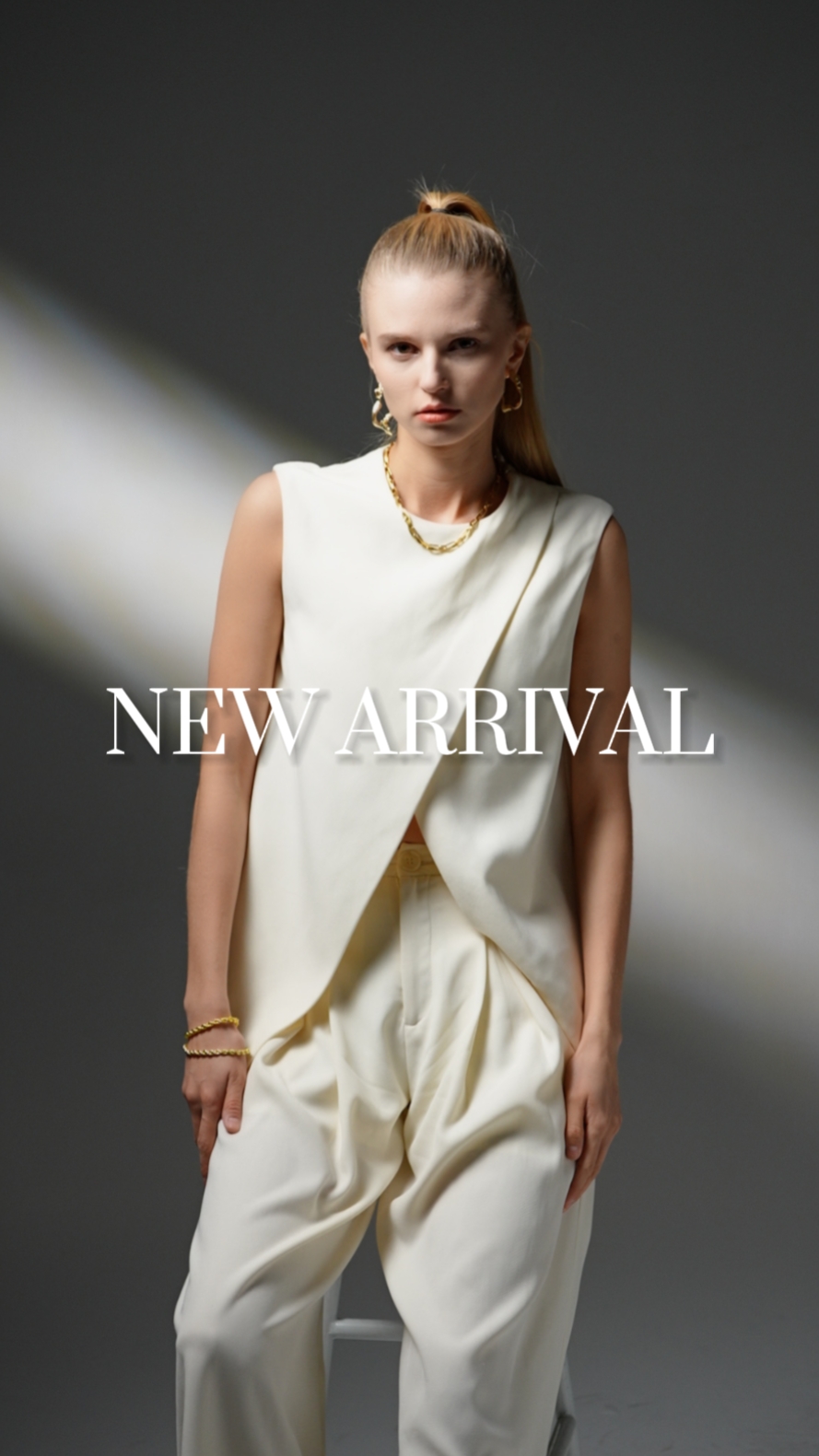 WOMEN'S CLOTES ADS
