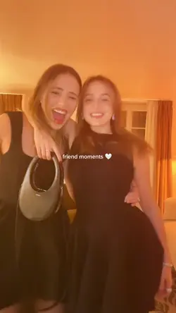 friend moments