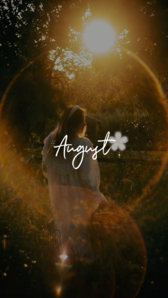 Agustus 