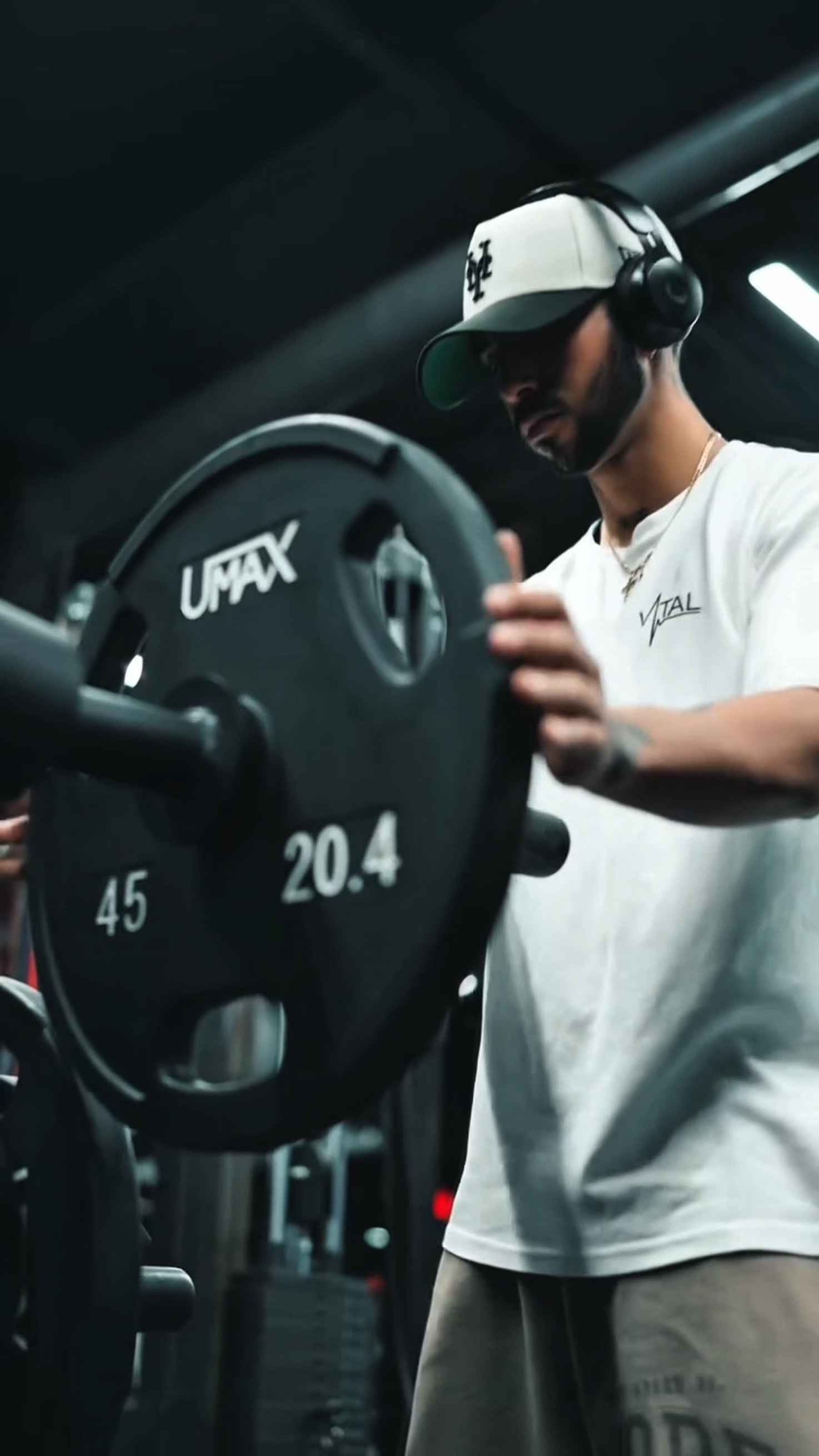 GIMNASIO - TELÉFONO 
