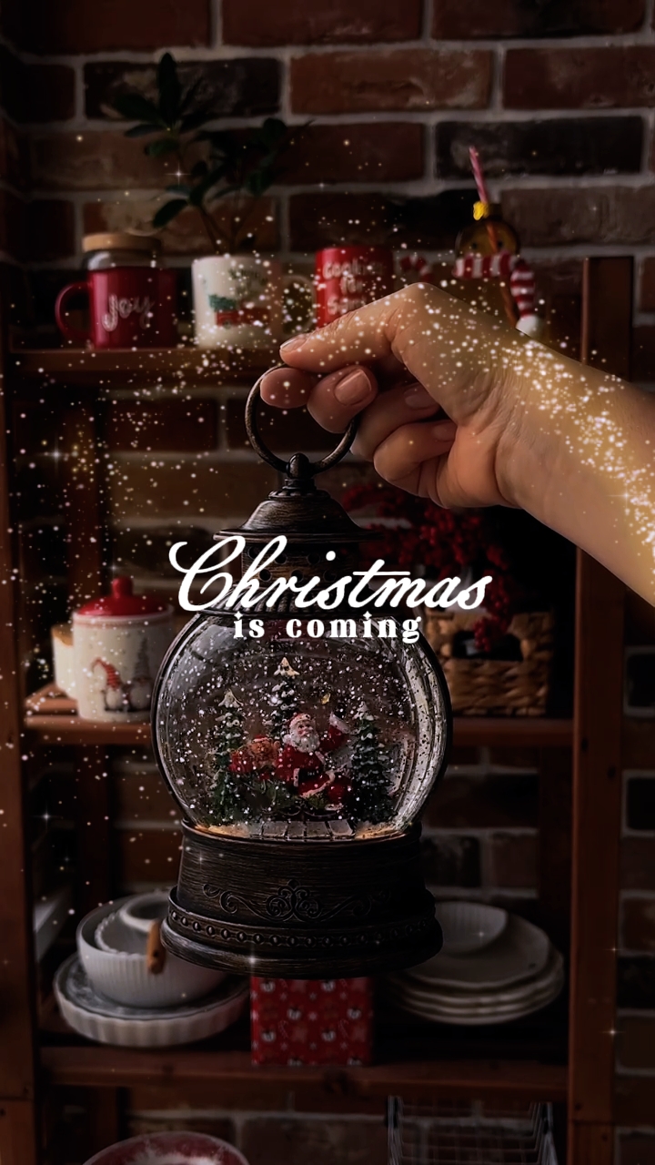 christmas is coming
