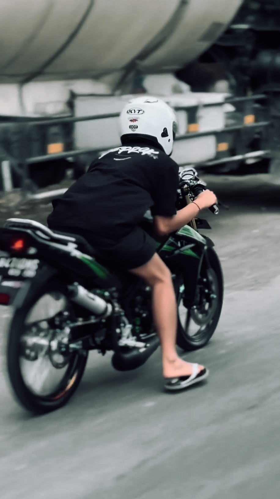SLOWMO 3 KLİP