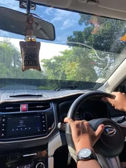 Story Mobil Bareng