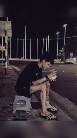 Ngước nhìn lên