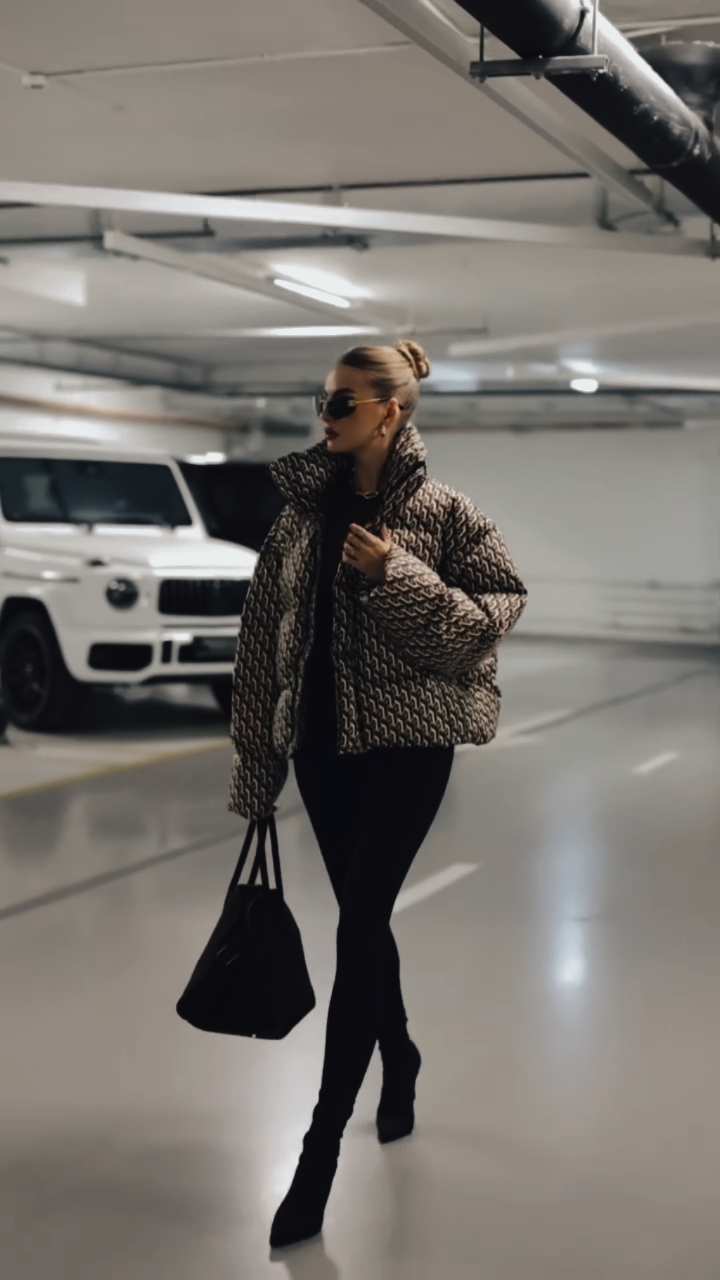 Elegant Mood