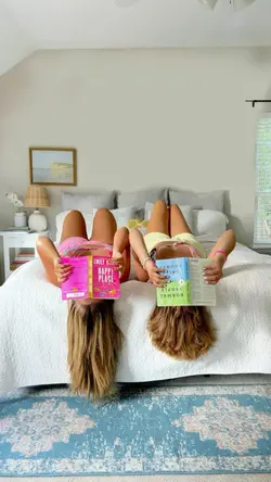 Bestie Poses