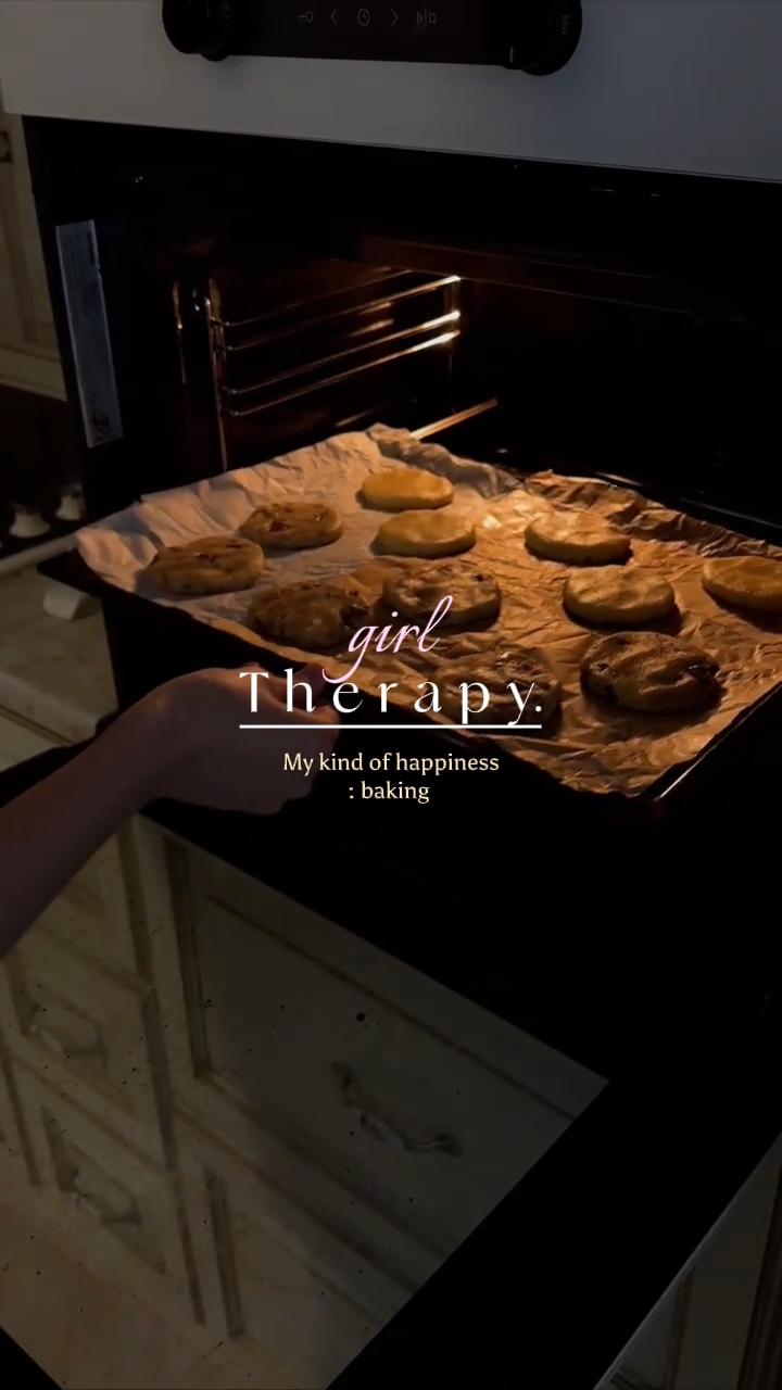GIRL THERAPY