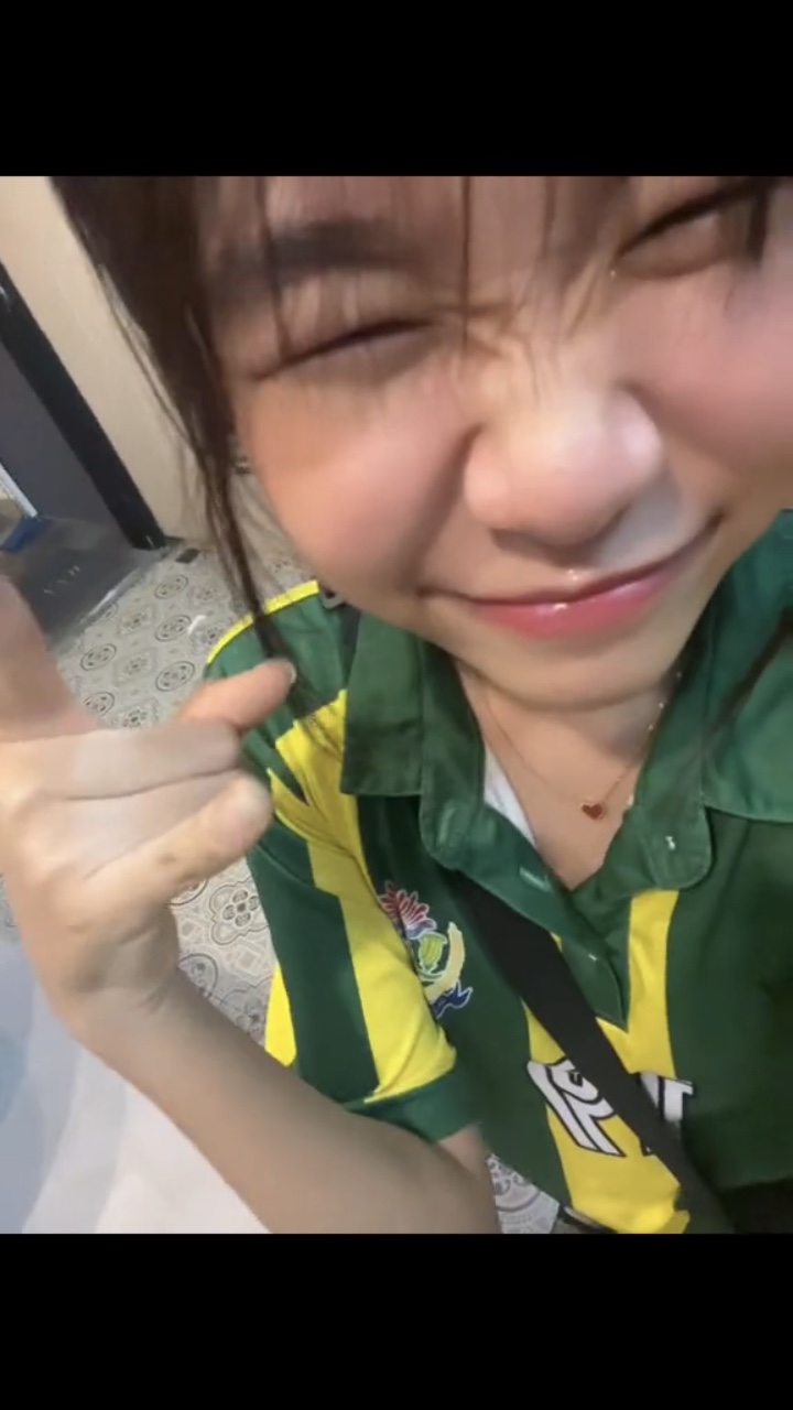 แอบเอาเธอนั้นฝังไว้ในใจ