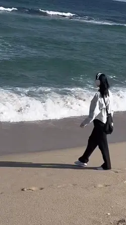 海の波