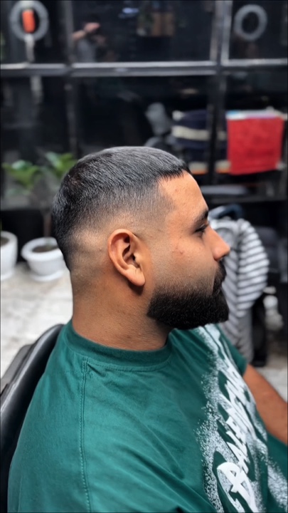 Friseur 💈_ 2 Slide