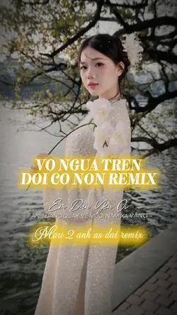 Vó Ngựa Trên Đồi Cỏ