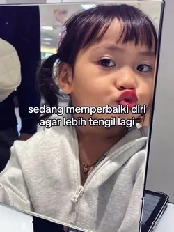 sedang memperbaiki